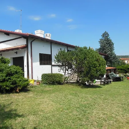 La Cascina Nel Frutteto Alojamento de Acomodação e Pequeno-almoço *
